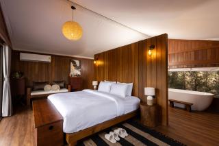 J Valley Resort - 1