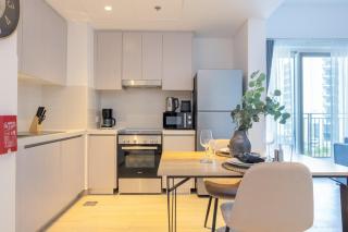 Bloomfields Spacious 1Br Water's Edge - 4