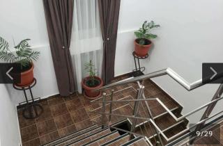 La Bătrânu Raulea Valeriu - 8