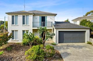 Retreat on Gairloch I Geelong River Hideaway - 8