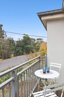 Retreat on Gairloch I Geelong River Hideaway - 6