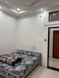 Hotel Dhanush - 4