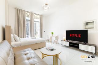 Elz Residence Stylish Studio Living - 4