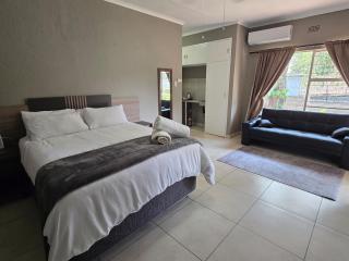 Stay at Clover 3 - Family room - 1