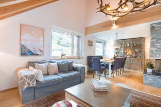 Swiss Family Chalet - 7