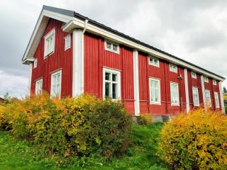 Traditional Finnish 4 br Family Home - 9