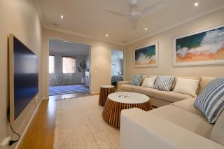 Family-Friendly Escape 5 Mins to Scarborough Beach - 5