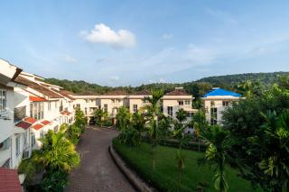 Staymaster Terra - Private Villas with Pool and Gym in Siolim - 1