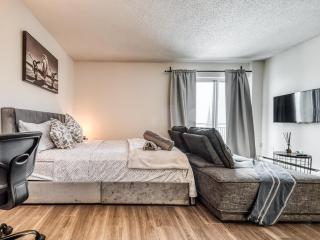 Elegant Cozy Studio - Central Montreal - 8