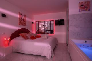 Suite BULLE D'AMOUR Balnèo Spa & Terrasse à 5 min des plages - 7