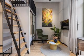 Cozy Loft, 2 Stories, Central Location - by Innorental - 0