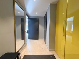 Top-floor 97m2 2BR - Balcony - 2 parking spaces - 7