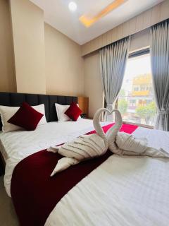 Hotel Jhala Palace - 2