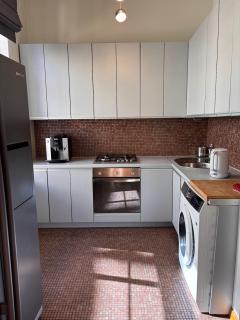 Theatre Old Town Apartments Free Parking - 2