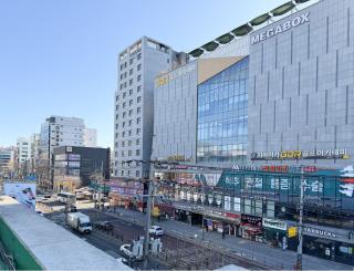 51Near Gimpo Airport, 15 minutes to Hongdae, 5-minute walk to the subway, guesthouse, shared bathroom, solo travel - Seul - 1