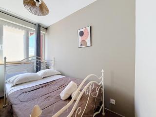 Apartment 10pers Aubière , Parking, WiFi - TV - 7
