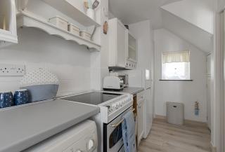 Petal Cottage - 1