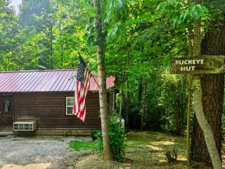 Buckeye Hut at Avenwood Cabins - 7