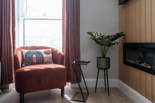 2 Bedroom House Derry City Centre with Free Wifi 5 Guests No 7 - 8