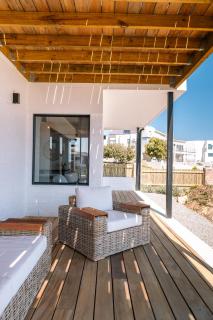 Sunsets, Whales & Sea Views Luxury - Gansbaai - 4