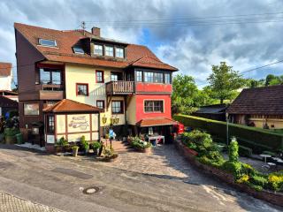 Landhotel Schönblick - 9