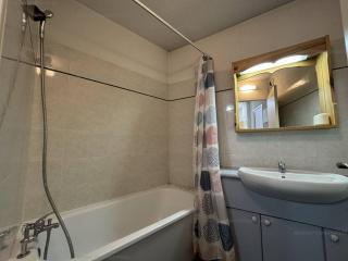Appartement 2* 6 Couchages au Pied des Pistes avec Balcon et Parking – Les Angles - FR-1-295-178 - 1