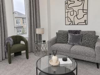 Free Parking - City Centre - Sleeps 3 - 2 Bedroom - 9
