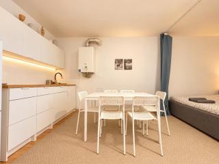 Intelligent 2-room flat for 8, U1 Vorgartenstraße - 6