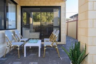 Family Oasis by the River in Riverton - 8