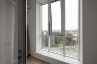 Bright Apartment with a View of the Circus - 9