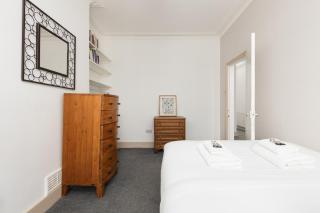 New! Bright 2BR Maisonette in Clapham - 2