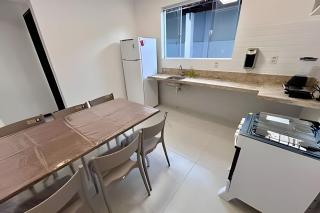 Casa c/ AR, 4/4, mt espaçosa em ótima localização - 6