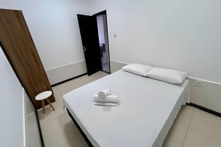 Casa c/ AR, 4/4, mt espaçosa em ótima localização - 4
