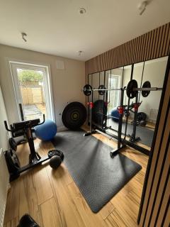 Limerick property - ideal for golf - 9