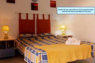 Flat 4U - 7