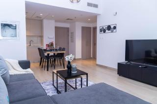 Bloomfields Elegant 1br in Waters Edge Yas Island - 7
