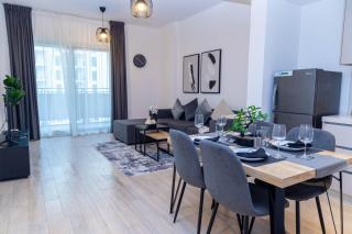 Bloomfields Elegant 1br in Waters Edge Yas Island - 4