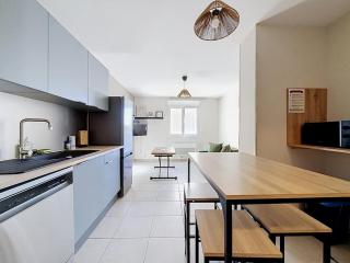 2 Apparts au RDC 12 pers 4 Chambres - 7