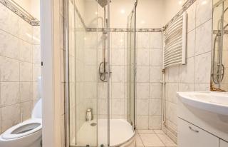Warm 2-Bedroom Ground-Floor Flat near Taborstraße Metro - 5