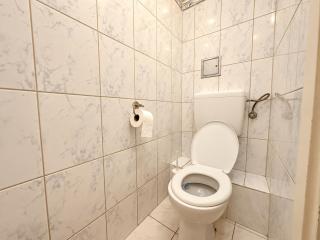 Warm 2BR ground-floor flat near U2 Taborstraße - 5