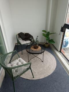 City Center 2BR | Hot Tub, Sauna & Lake Views - 4