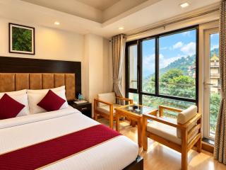 Blisbook Dwaper Hotel Near Library Mall Road - 3