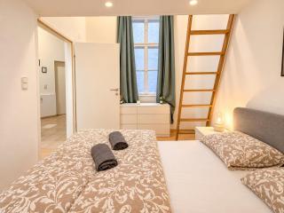 Wonderful 2-Bedroom Apartment for 8 near Hauptbahnhof - 7