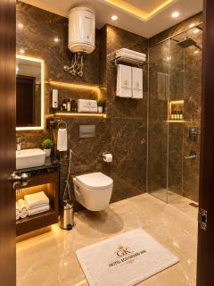 Hotel Ecg Grand Inn Near IGI Airport - 1