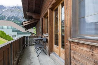 First Apartment - Aare Jungfrau AG - 1