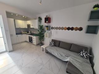 Marsascala New & Modern Penthouse - 5