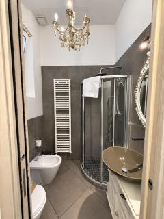 AB Suite Innovative Design B & B - 6