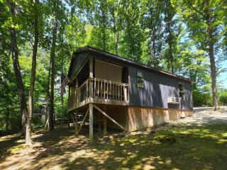 Owl's Tale at Avenwood Cabins - 7