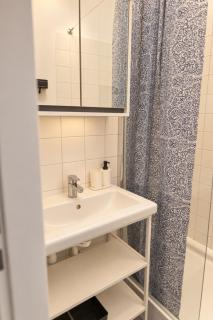 Marvelous 2-Bedroom Apartment near Hauptbahnhof - 5