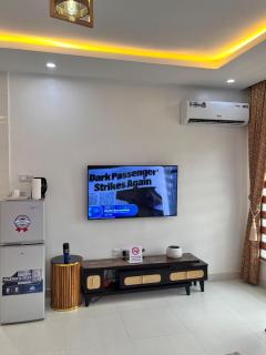 Max Elio - Modern Studio Apartment in Jahi, Abuja - 1